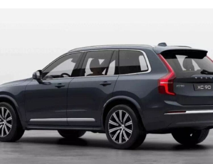 New Volvo XC90 Facelift Features 48-Volt Mild-Hybrid Engine and Advanced Safety Tech