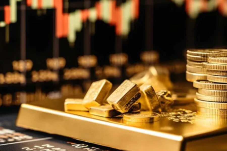 Is It Too Late to Invest in Gold, or Does More Growth Lie Ahead?