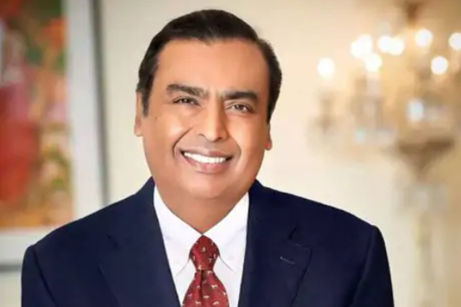 Mukesh Ambani’s Business Journey: From Family Dispute to Global Dominance