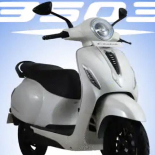 Bajaj’s New Chetak 3503 Takes on Activa with Big Battery, Long Seat, and Smart Features