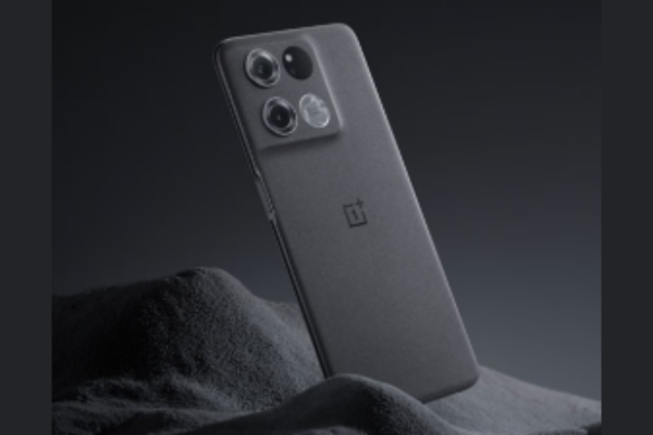 Leaked Images Unveil Camera Setup and Battery Specs for OnePlus Ace 5 Racing and Ultra